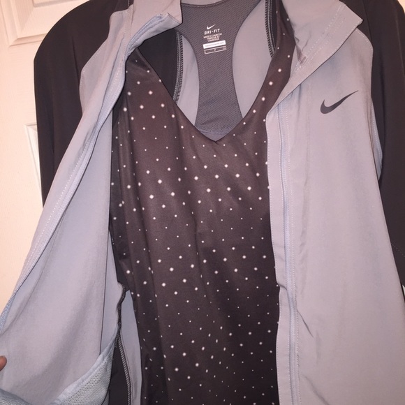 Nike Dri Fit Workout Jacket - Picture 5 of 7